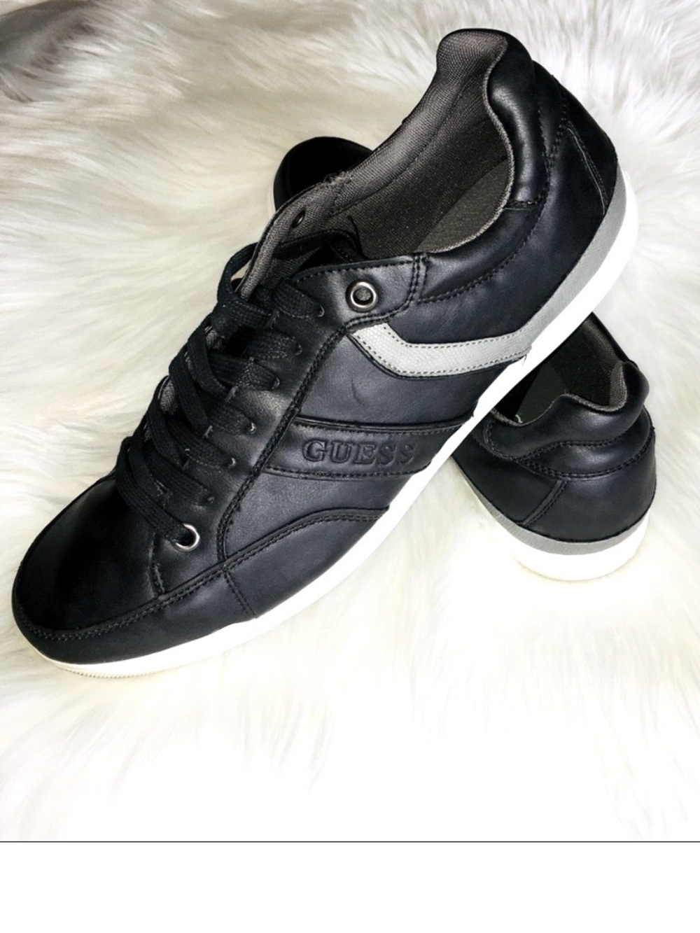 NEW Guess Men’s Jaystone Black Leather Sneakers